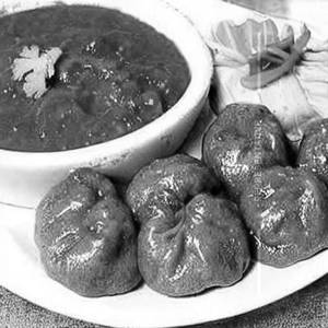 Beef Mix Momo & Thukhpa