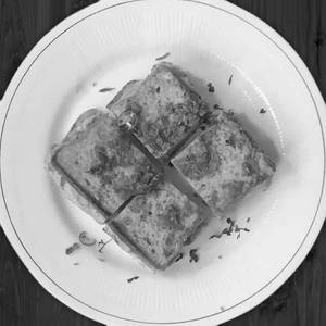 Plain bread omelette