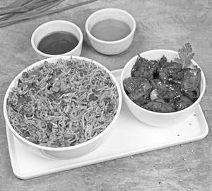 Chicken fried rice with chilly chicken [250 ml]