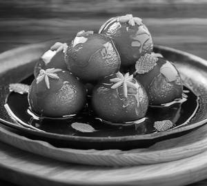 Gulab Jamun ( 8 peices )  500 Gm