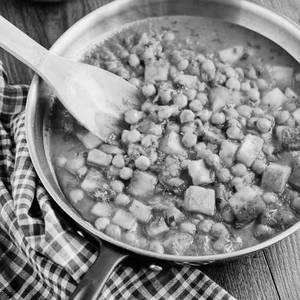 Paneer Chana Masala ( Non Jain )
