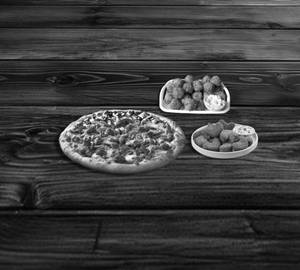 Regular Chicken Pizza + Chicken Shots(6) + Chicken Nuggets (5)