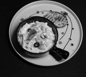 Pasta alfredo white sauce