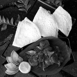 Chicken Ghee Roast + 5 Pcs Neer Dosa