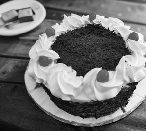 Birthday Cake 1/2 Pound Black Forest 