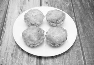 Chicken Garlic Puffs (4 Pcs)