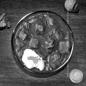 Soya stuffed masala chaap gravy [half]