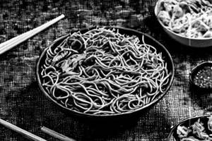 Sezwan Noodle Chicken