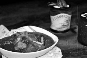 Veg Paneer Black Pepper Sauce