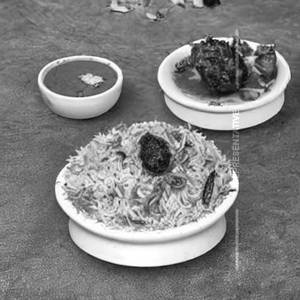 Exclusive Murg Dum Biryani