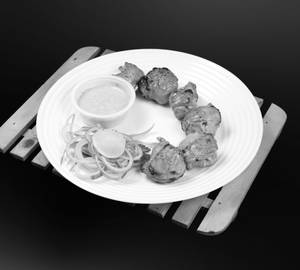 Nusrat's Special Chicken Kebab (6 Pcs)