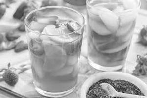 Strawnerry iced tea