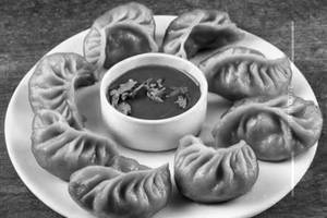 Paneer fried momos