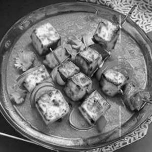 Paneer tikka gravy [full]