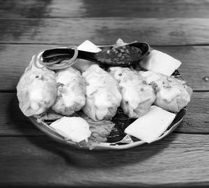 Veg Cheese Momo (5 Pcs)
