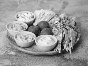 Beiruti Mezze Platter