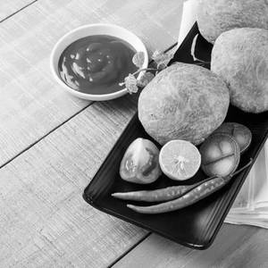 Dal Kachori (Per Pcs)