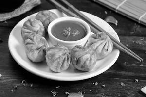 Regular Fried Momos (6 Pcs)