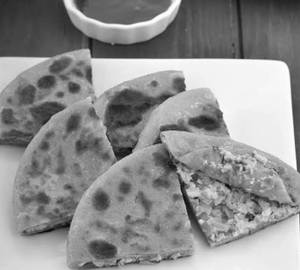 Paneer paratha