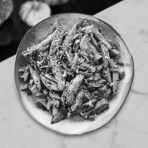 Chill Garlic Fries