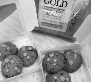 Pecan & Gold Chocolate Chip 