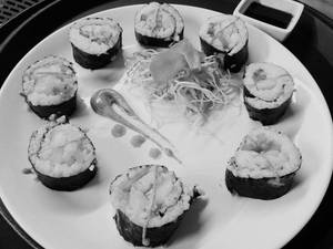 Chicken Maki Shushi (8 Pcs)