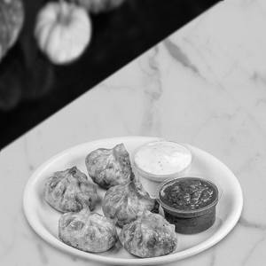 Paneer Fried Momos [8 Pieces]