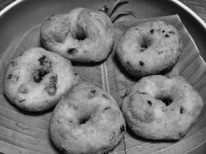 Uzhunnu  Vada Three pcs