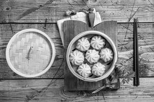 Tibetan Chicken Momos (8 Pcs)
