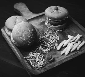 Mini Burger + Fries