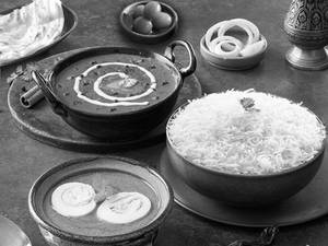 Egg Masala & Dal Makhani Meal