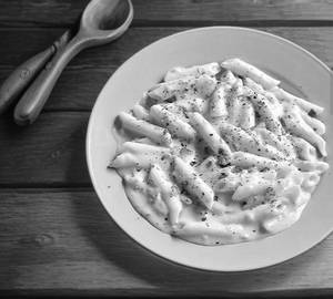 White Sauce Pasta
