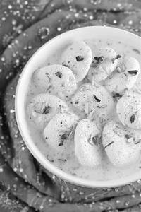 Kesariya Rasmalai [2 Pcs]