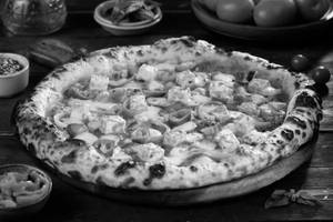 Naples - Peri Peri Paneer Pizza