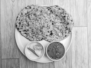 Paneer Paratha                                           