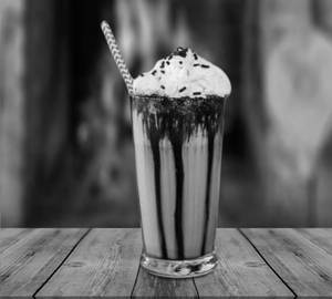 Cold Coffee With Vanilla Ice Cream