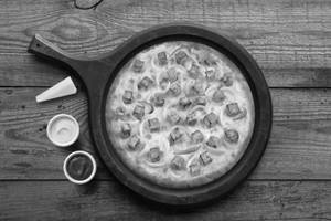 Peppy Paneer Pizza