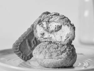 Lotus Biscoff Choux Pastry