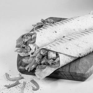 Cheesy Chicken Wrap (With Peri Peri Lavash Chips)