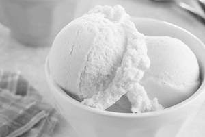Vanilla Ice Cream  (2 Scoops)