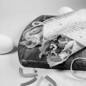 Spicy Breakfast Egg Wrap (With Peri Peri Lavash Chips)
