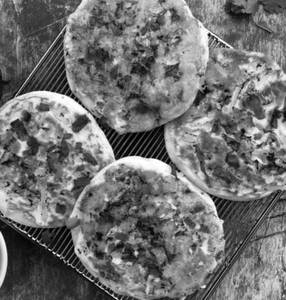 Onion Podi Uttapam