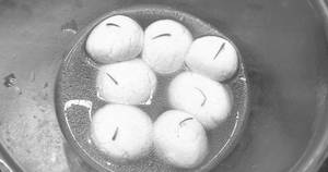 Sponge Rasgulla (1 Kg)