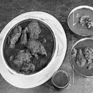 Chicken Maratha Full Handi