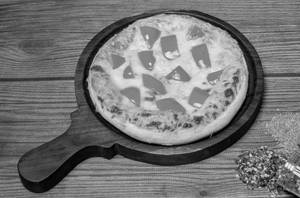 8" Onion Tomato Pizzaa (8 Slice )