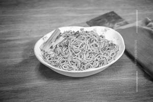 Chicken Hakka Noodlles