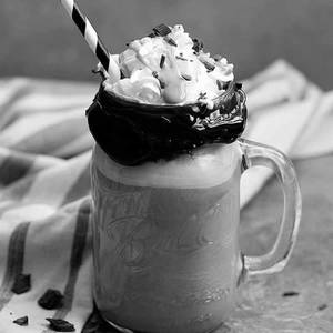 Choclate Shake With Ice Creams