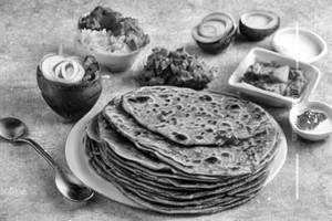 Alu Methi Paratha