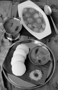 Ghee Idly Sambhar 2 Pcs