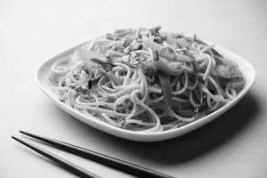Veg Chilli Garlic Noodles